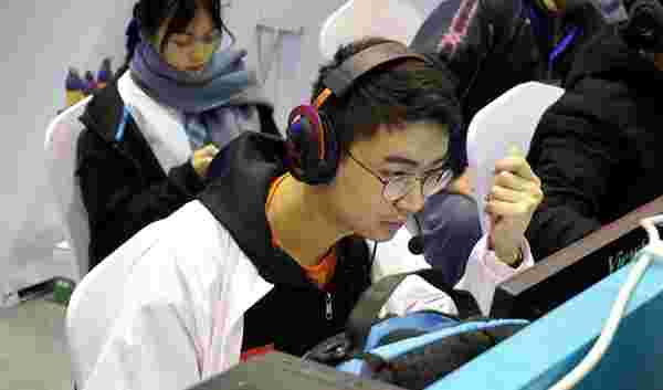 布雷切尔在 布雷切尔在