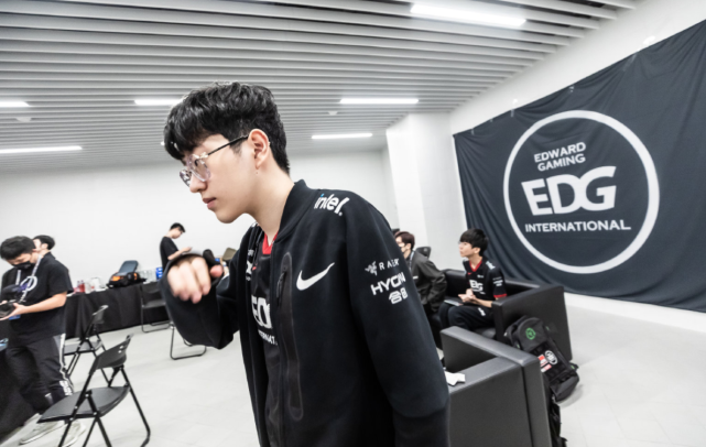 突破性成绩 突破性成绩