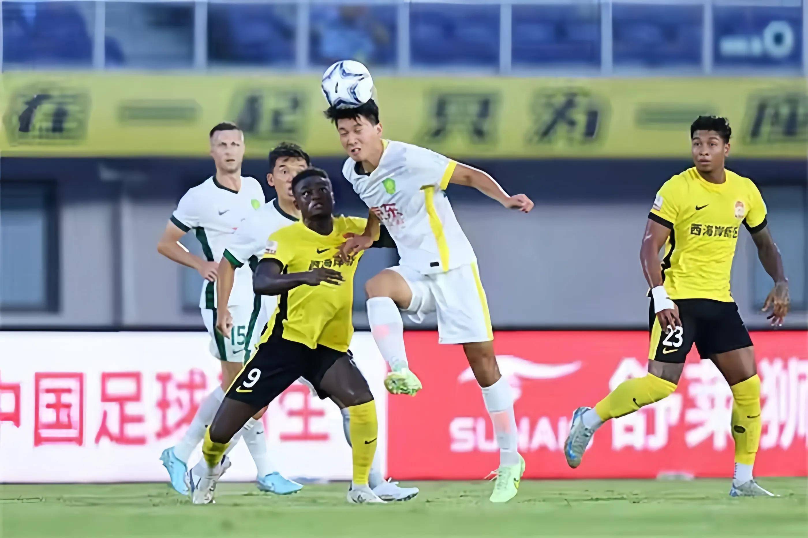 霍福德则以 霍福德则以