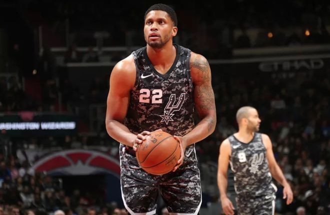 对手追至两 对手追至两